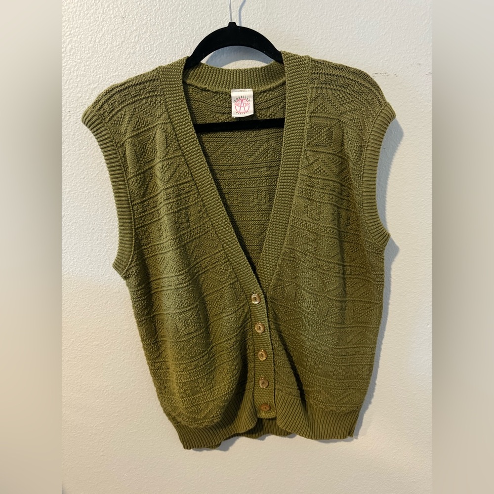 Vintage American Weekend Olive Green Knit Vest with Buttons